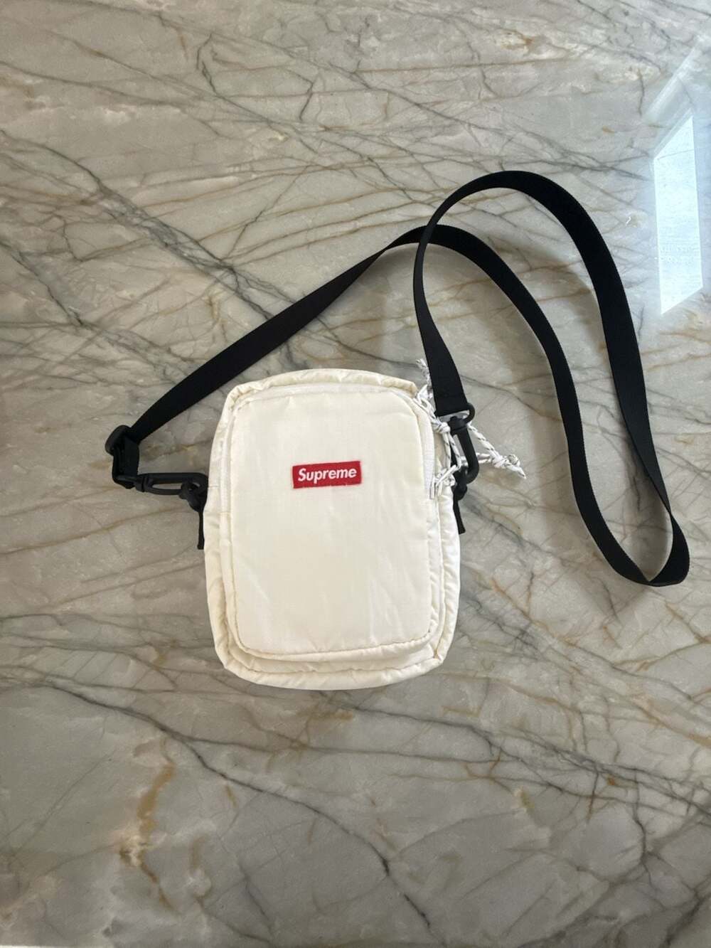 Supreme FW17 Cordura Fabric Shoulder Bag in White